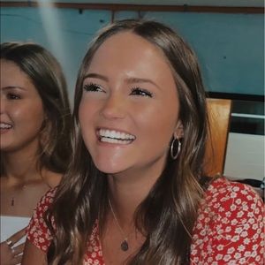 Meet your Posher, Frances